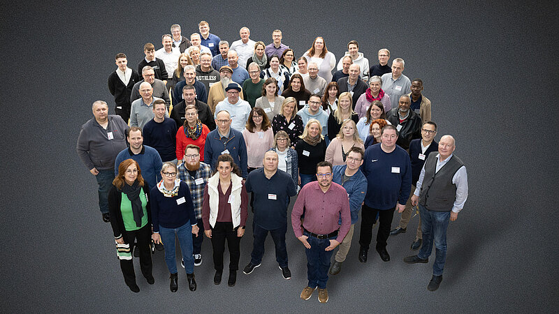 Gruppenfoto Mitarbeiter Pütz Group Dezember 2025